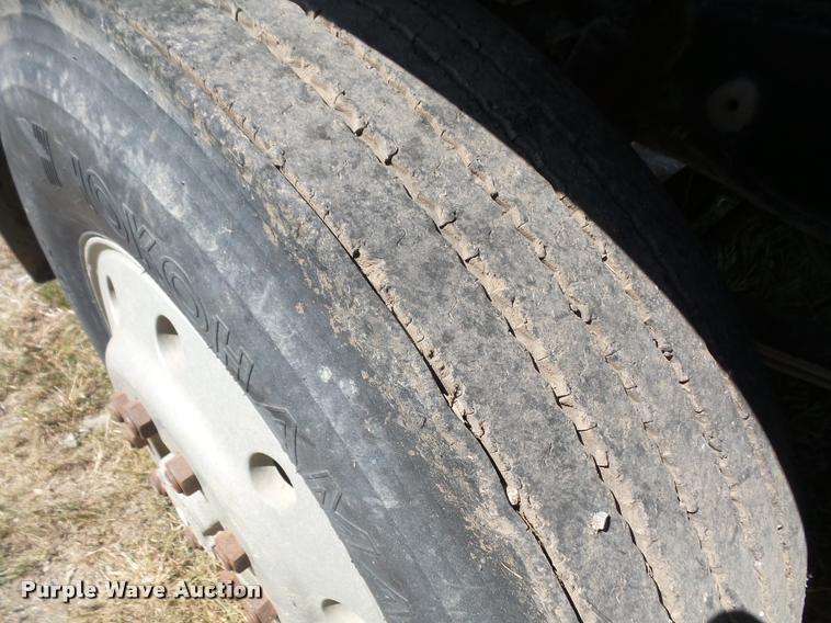 image for item DC5364 1982 International Transtar 4300 semi truck