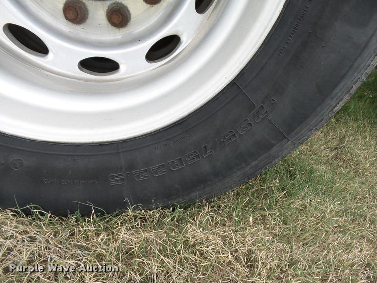 image for item DC6426 2005 Wilson DWH500 double hopper grain trailer