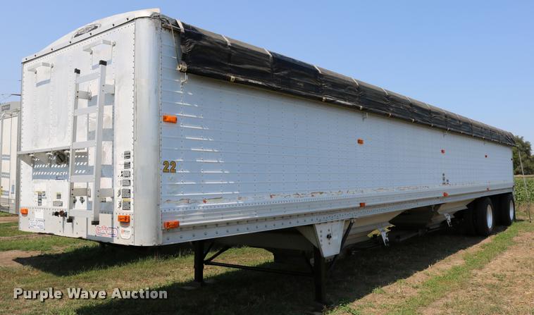 image for item DD0169 1999 Wilson DWH 400 Pace Setter double hopper grain trailer