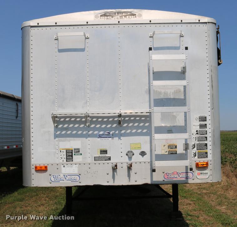image for item DD0169 1999 Wilson DWH 400 Pace Setter double hopper grain trailer