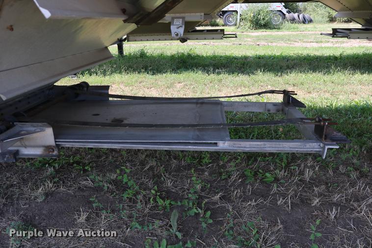 image for item DD0169 1999 Wilson DWH 400 Pace Setter double hopper grain trailer