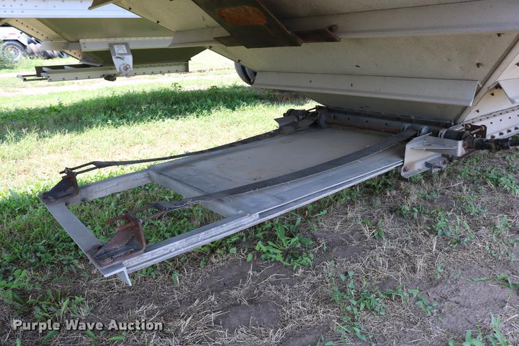 image for item DD0169 1999 Wilson DWH 400 Pace Setter double hopper grain trailer