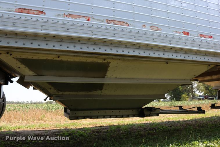 image for item DD0169 1999 Wilson DWH 400 Pace Setter double hopper grain trailer