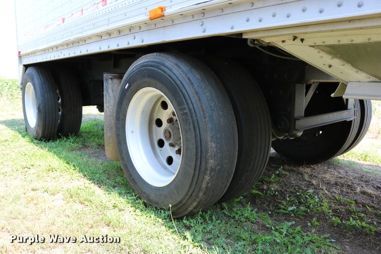image for item DD0169 1999 Wilson DWH 400 Pace Setter double hopper grain trailer