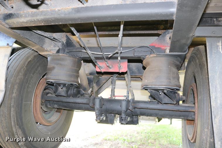 image for item DD0169 1999 Wilson DWH 400 Pace Setter double hopper grain trailer