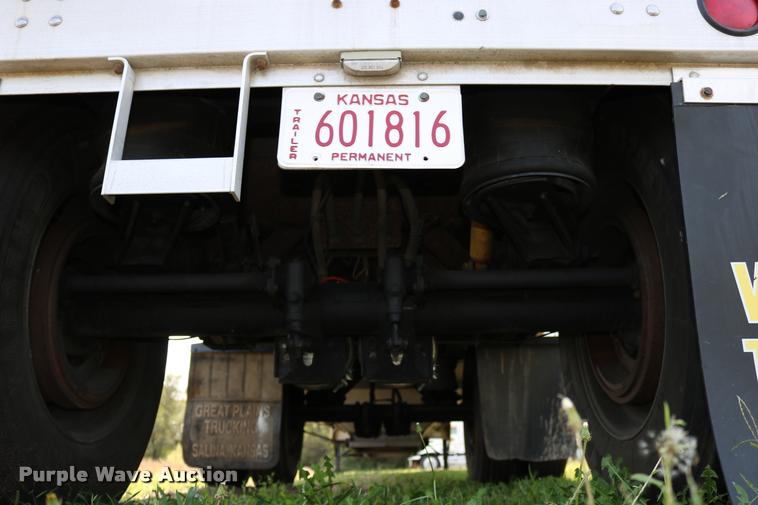 image for item DD0169 1999 Wilson DWH 400 Pace Setter double hopper grain trailer