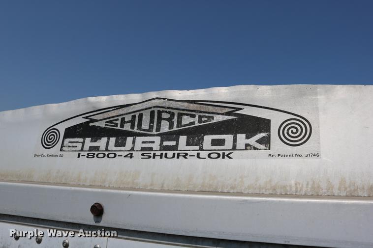 image for item DD0169 1999 Wilson DWH 400 Pace Setter double hopper grain trailer