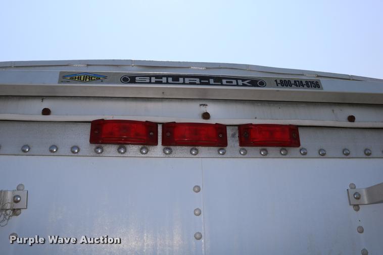 image for item DD0169 1999 Wilson DWH 400 Pace Setter double hopper grain trailer