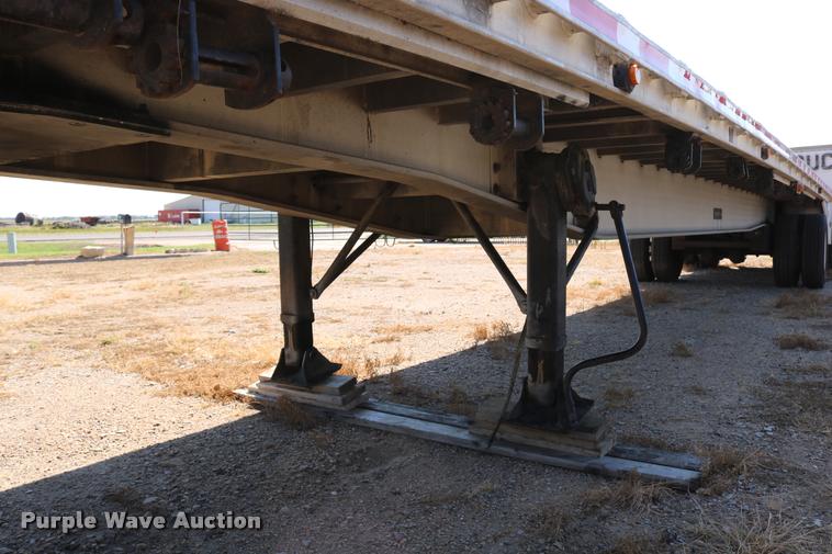 image for item DD0221 1998 Ravens 1750H69 flatbed trailer