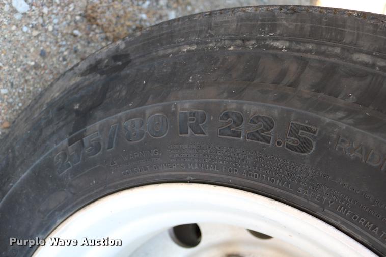 image for item DD0221 1998 Ravens 1750H69 flatbed trailer