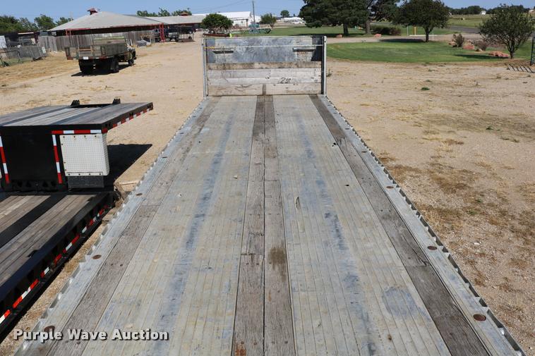 image for item DD0221 1998 Ravens 1750H69 flatbed trailer