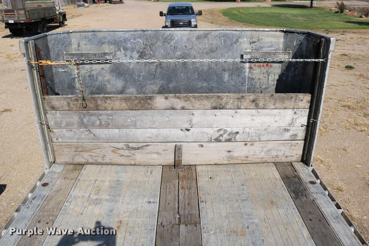 image for item DD0221 1998 Ravens 1750H69 flatbed trailer