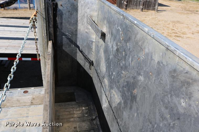 image for item DD0221 1998 Ravens 1750H69 flatbed trailer