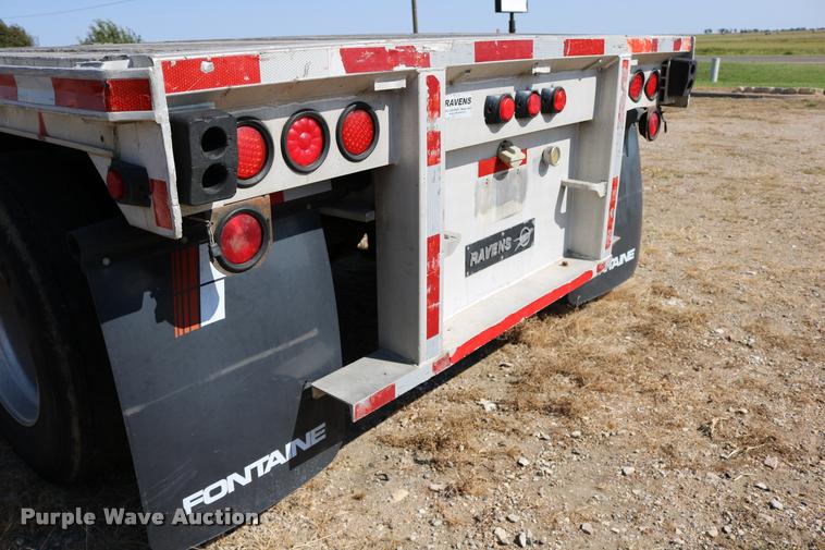 image for item DD0221 1998 Ravens 1750H69 flatbed trailer