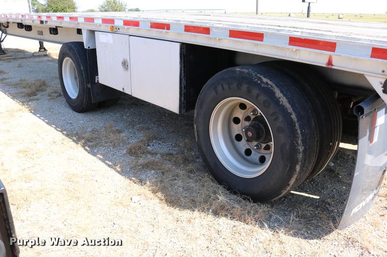 image for item DD0221 1998 Ravens 1750H69 flatbed trailer