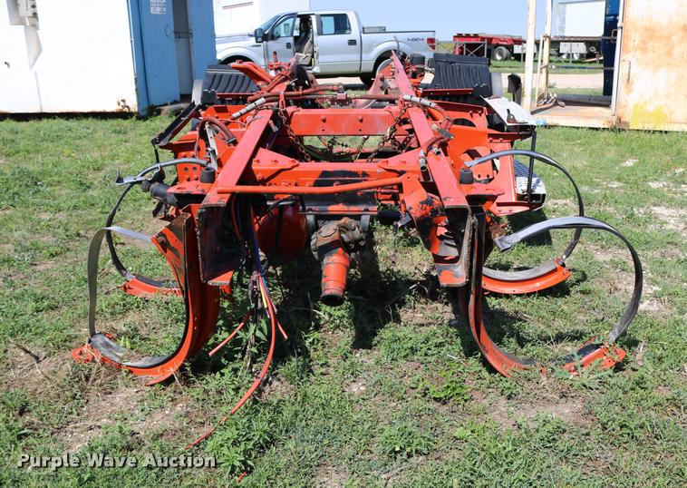 image for item DD0222 2011 Kenworth T660 front end