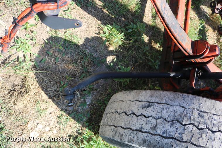 image for item DD0222 2011 Kenworth T660 front end