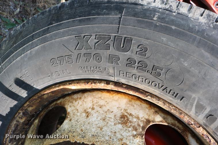 image for item DD0222 2011 Kenworth T660 front end