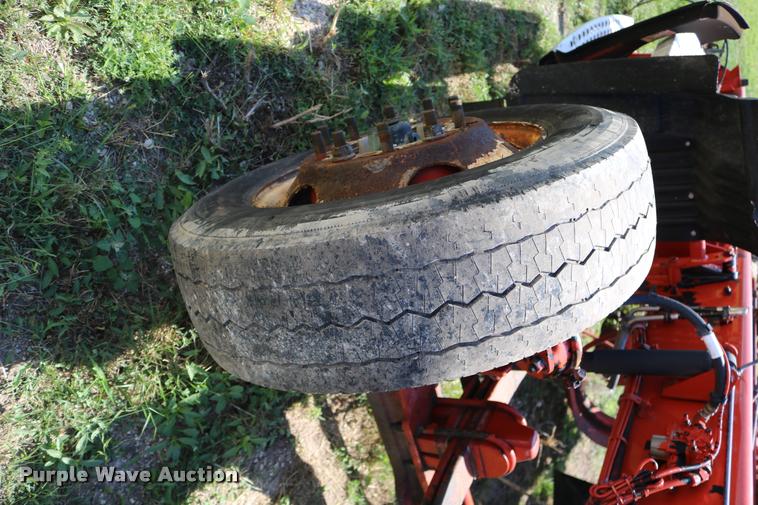 image for item DD0222 2011 Kenworth T660 front end