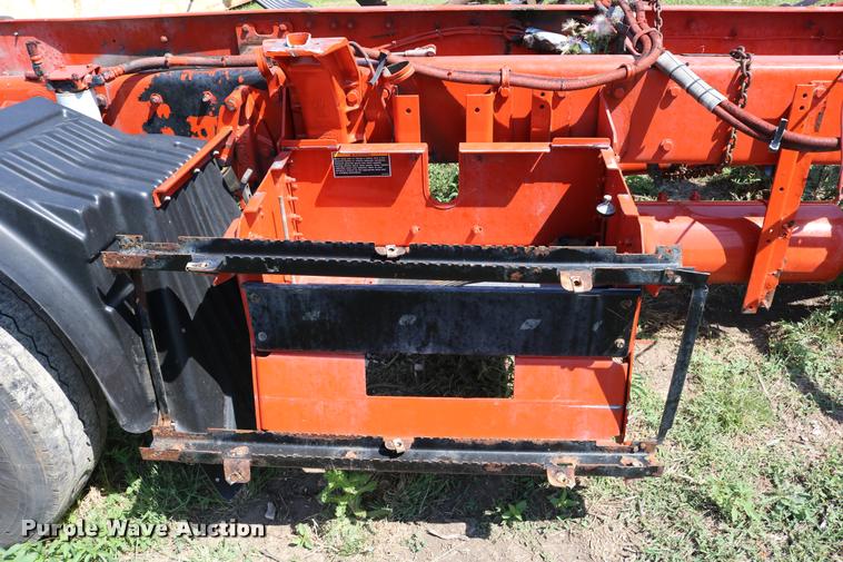 image for item DD0222 2011 Kenworth T660 front end