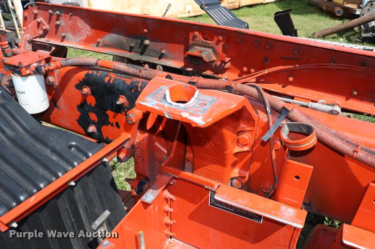 image for item DD0222 2011 Kenworth T660 front end