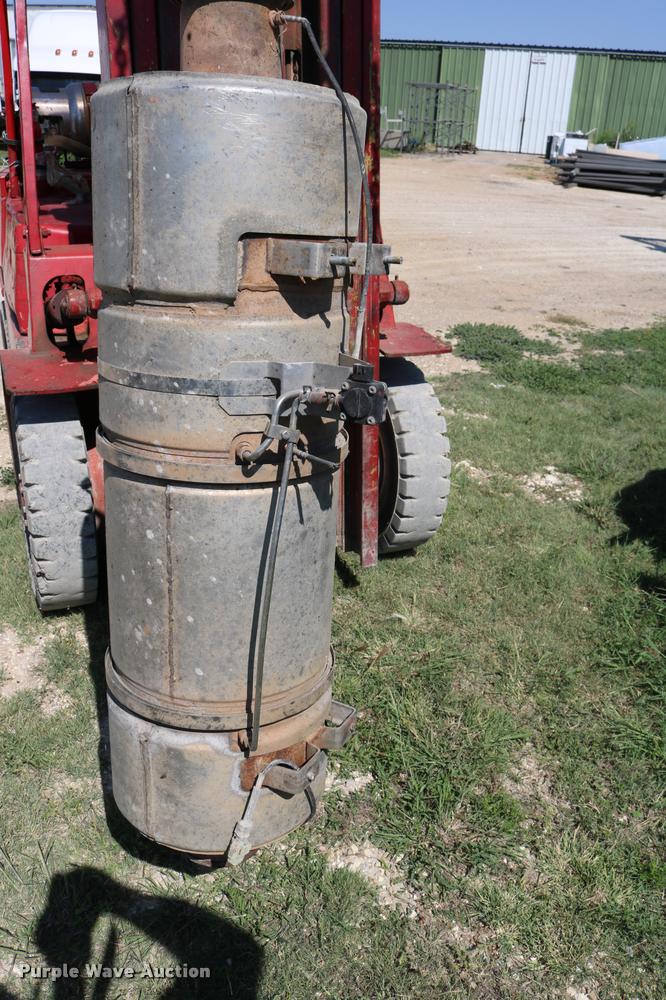 image for item DD0222 2011 Kenworth T660 front end