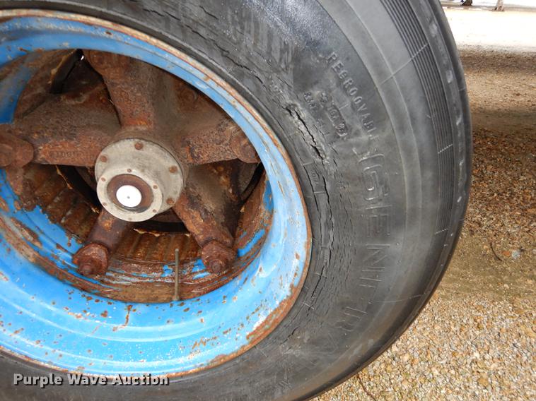 image for item DD0816 1985 Strick dry van trailer