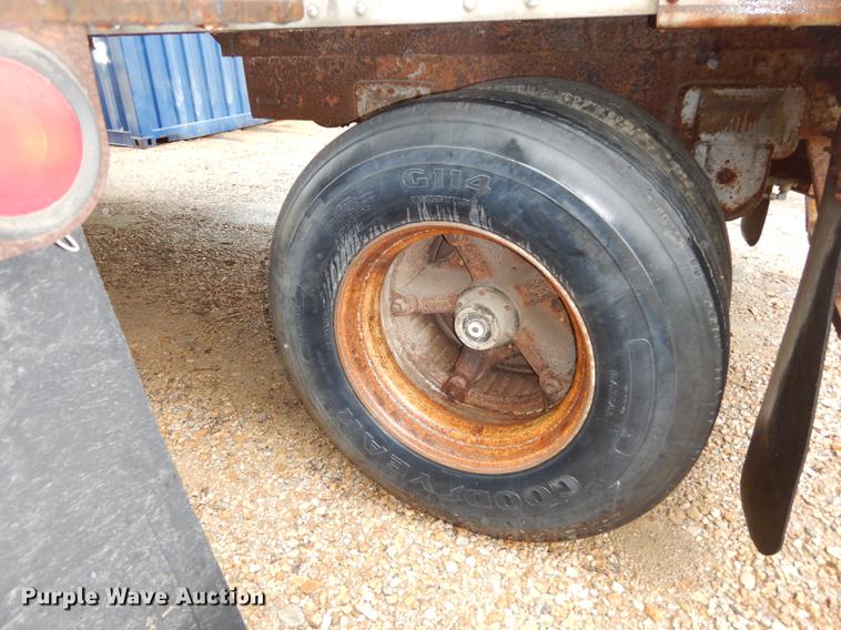 image for item DD0816 1985 Strick dry van trailer