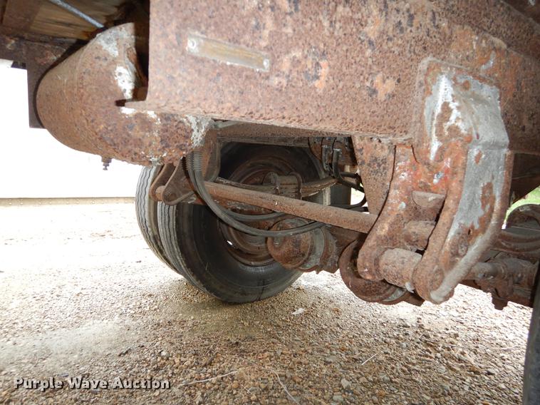 image for item DD0816 1985 Strick dry van trailer