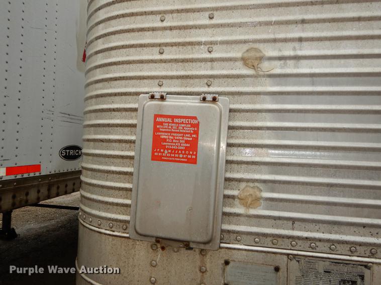 image for item DD0817 1968 Freuhauf FBB-9-1-26 dry van trailer