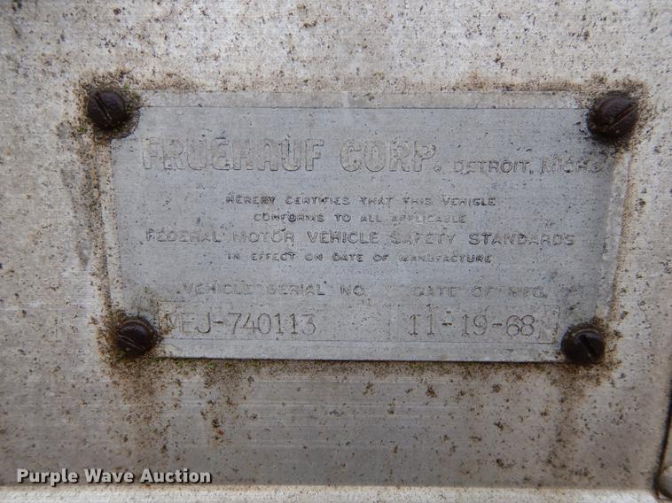 image for item DD0817 1968 Freuhauf FBB-9-1-26 dry van trailer