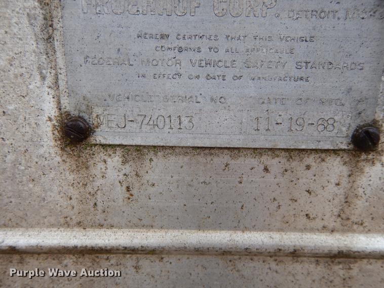 image for item DD0817 1968 Freuhauf FBB-9-1-26 dry van trailer