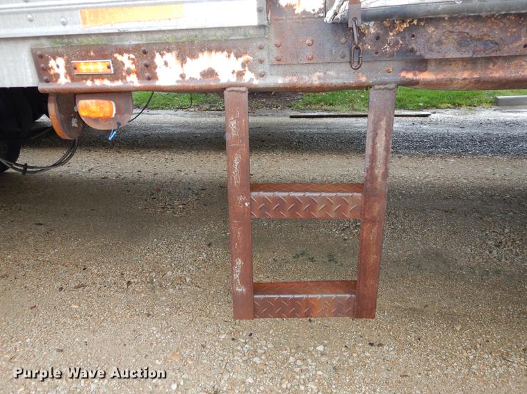 image for item DD0821 1984 Trailmobile dry van trailer