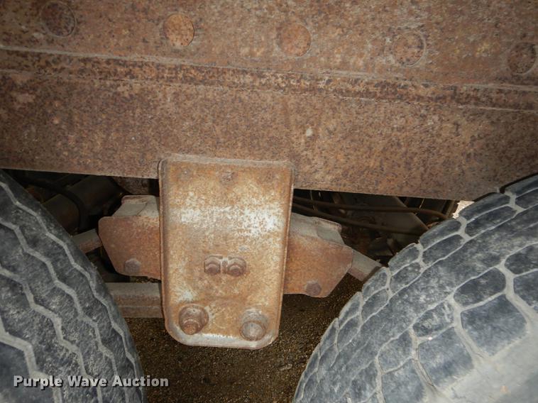 image for item DD0821 1984 Trailmobile dry van trailer