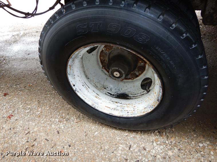 image for item DD0821 1984 Trailmobile dry van trailer