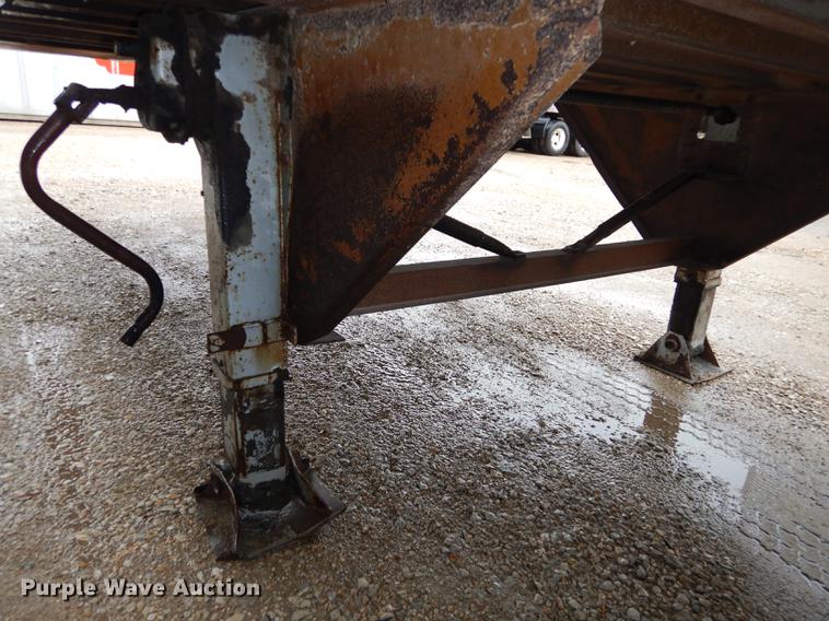 image for item DD0821 1984 Trailmobile dry van trailer