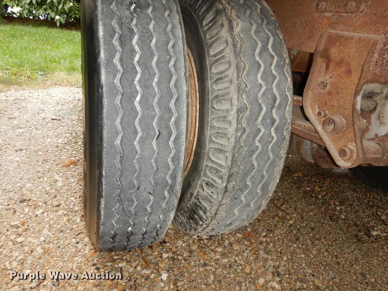 image for item DD0823 1989 Dorsey dry van trailer