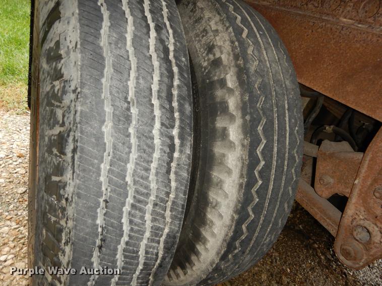 image for item DD0823 1989 Dorsey dry van trailer