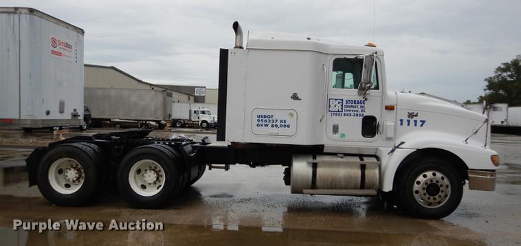 image for item DD0824 1998 Eagle 9400 semi truck