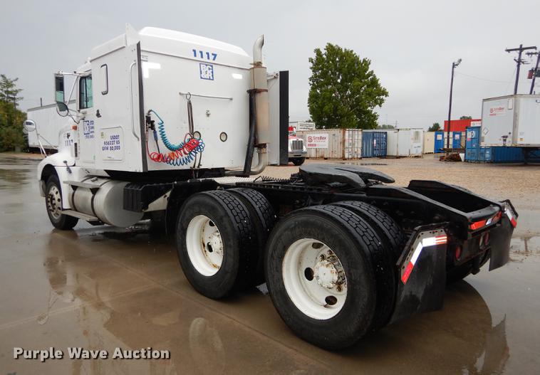 image for item DD0824 1998 Eagle 9400 semi truck