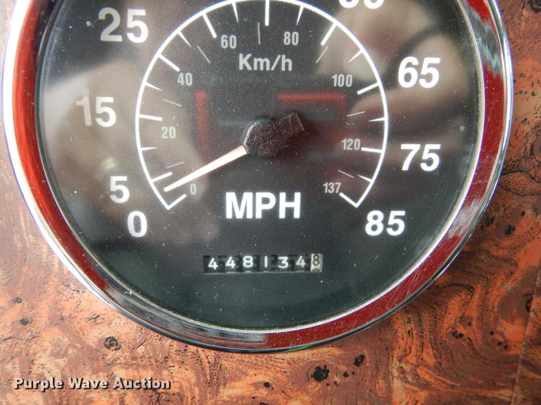 image for item DD0824 1998 Eagle 9400 semi truck