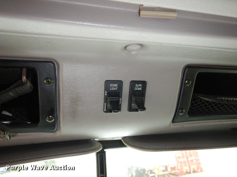 image for item DD0824 1998 Eagle 9400 semi truck