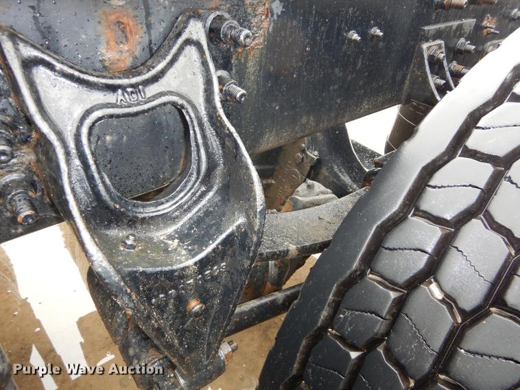 image for item DD0824 1998 Eagle 9400 semi truck