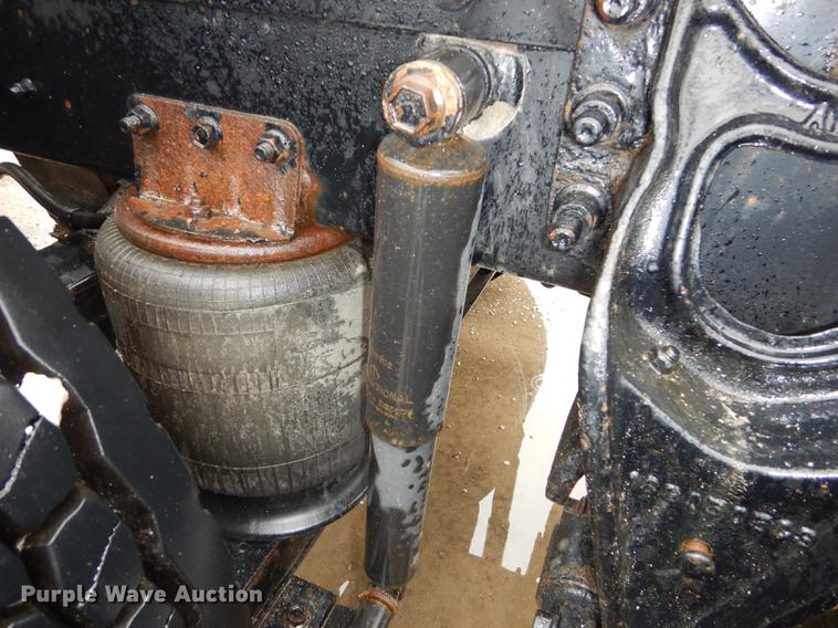 image for item DD0824 1998 Eagle 9400 semi truck