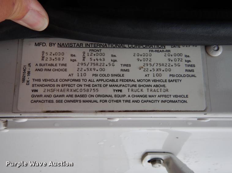 image for item DD0824 1998 Eagle 9400 semi truck