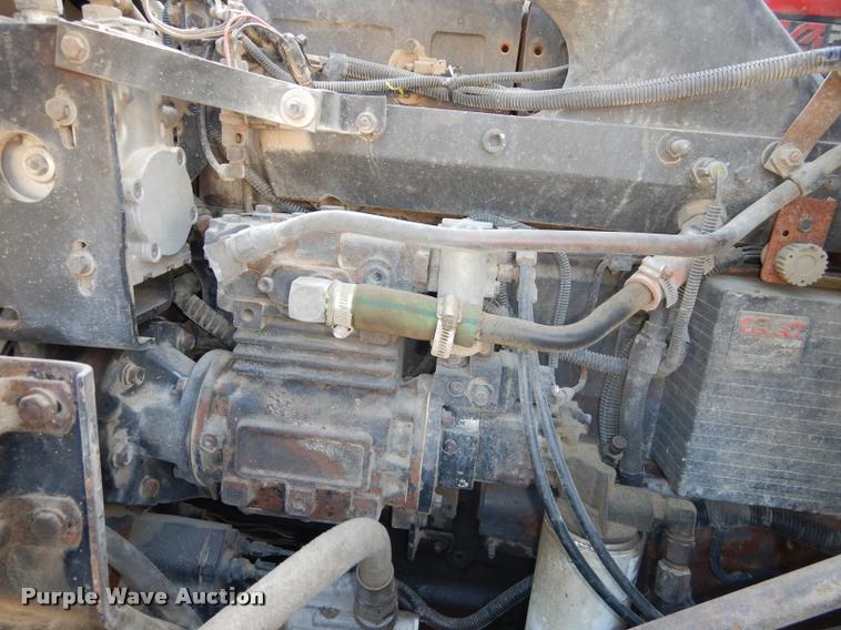 image for item DD0842 1996 International 9400 semi truck