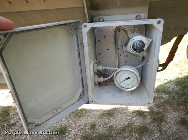 image for item DD0843 1999 Timpte Super Double Hopper grain trailer