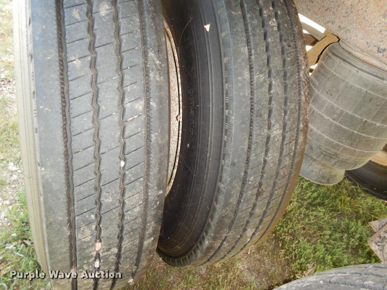 image for item DD0843 1999 Timpte Super Double Hopper grain trailer