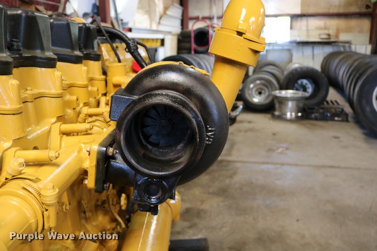 image for item DM9259 Caterpillar 2WS six cylinder turbo diesel engine