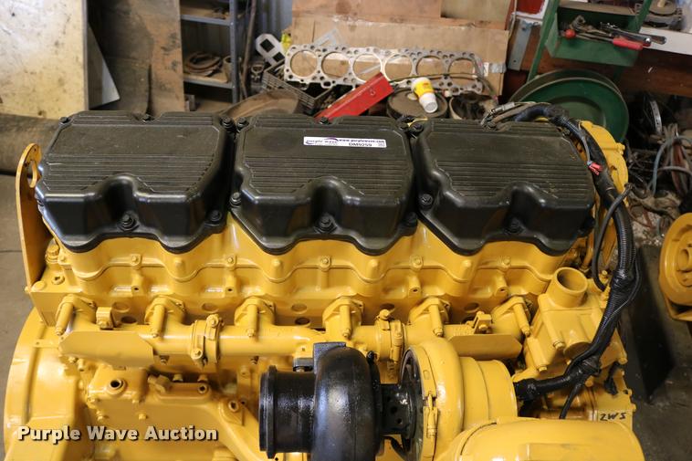 image for item DM9259 Caterpillar 2WS six cylinder turbo diesel engine